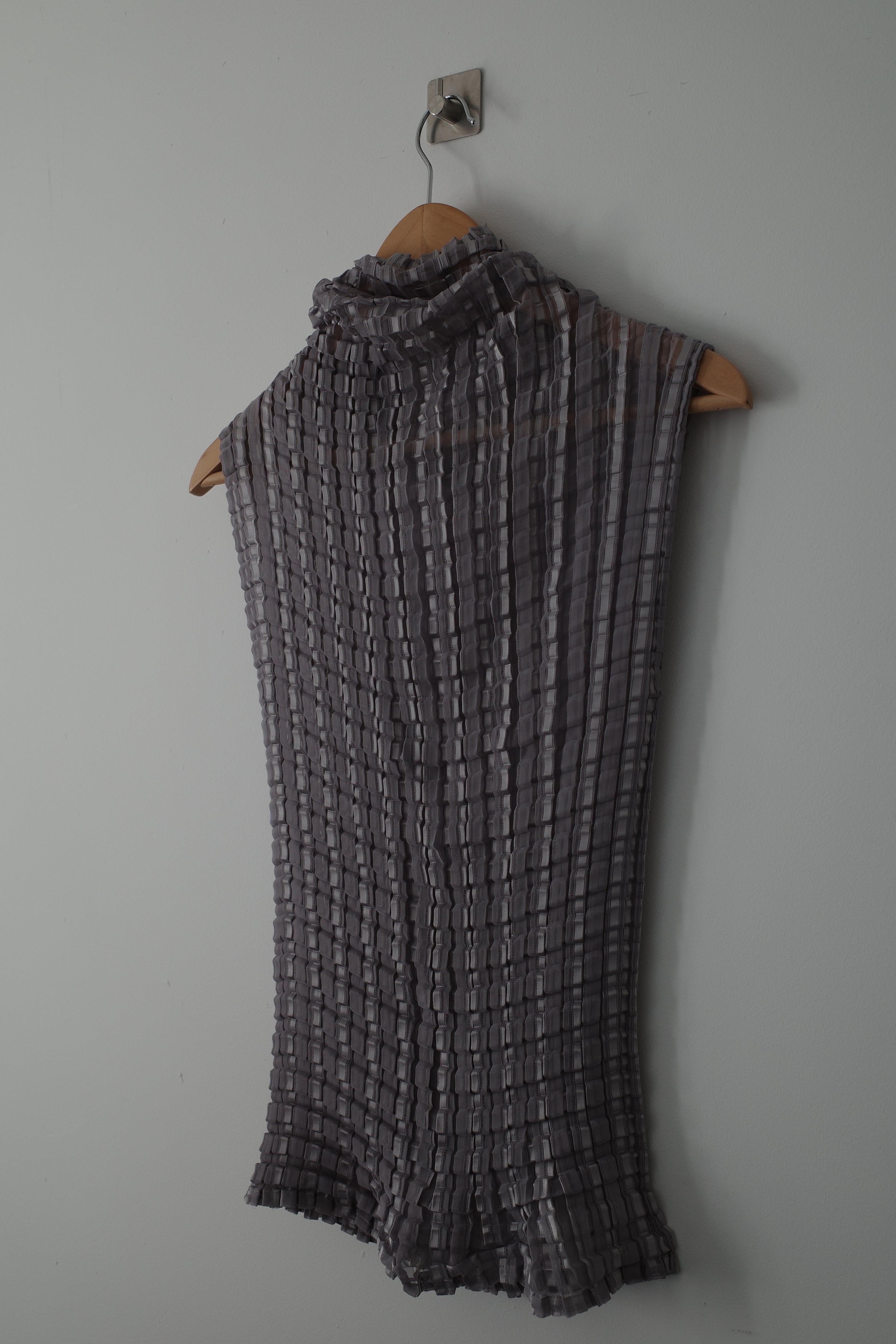 ME 2000s Pleated Tops