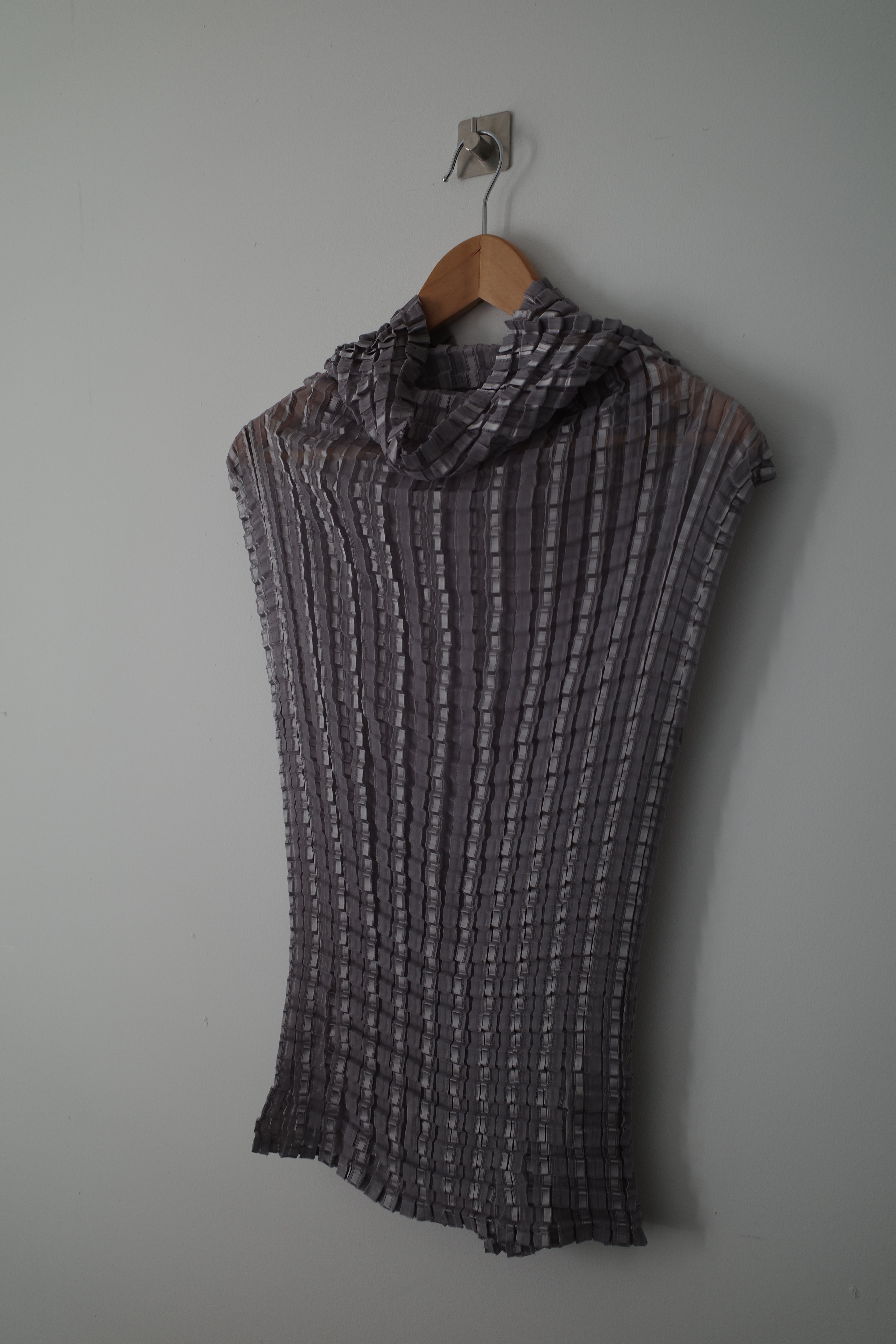 ME 2000s Pleated Tops