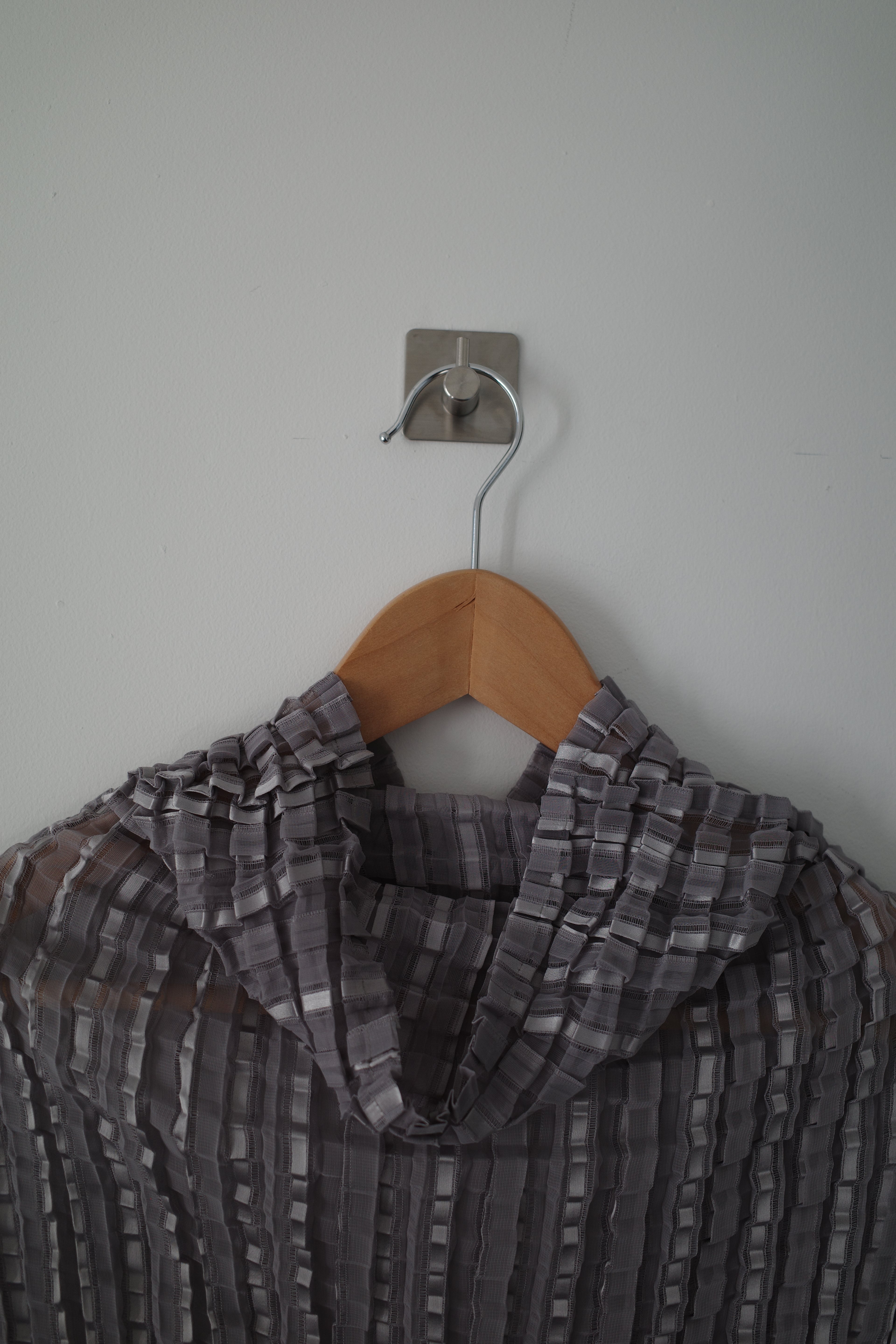 ME 2000s Pleated Tops