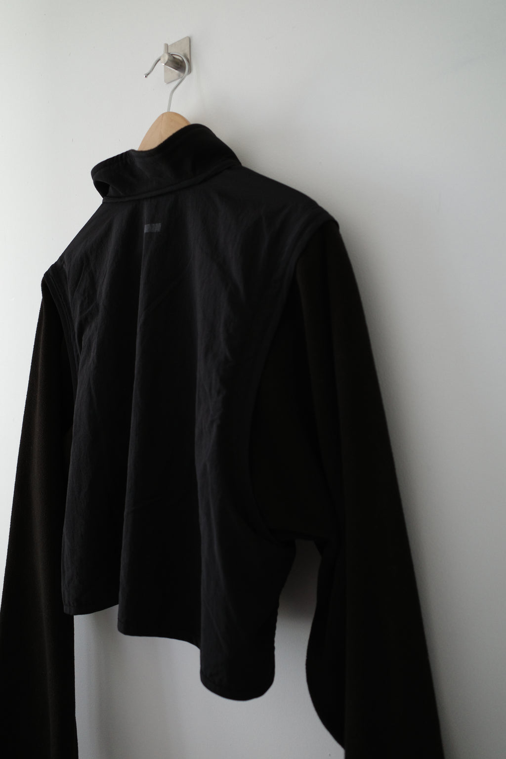 Over Sleeve Fixed Fleece Jacket