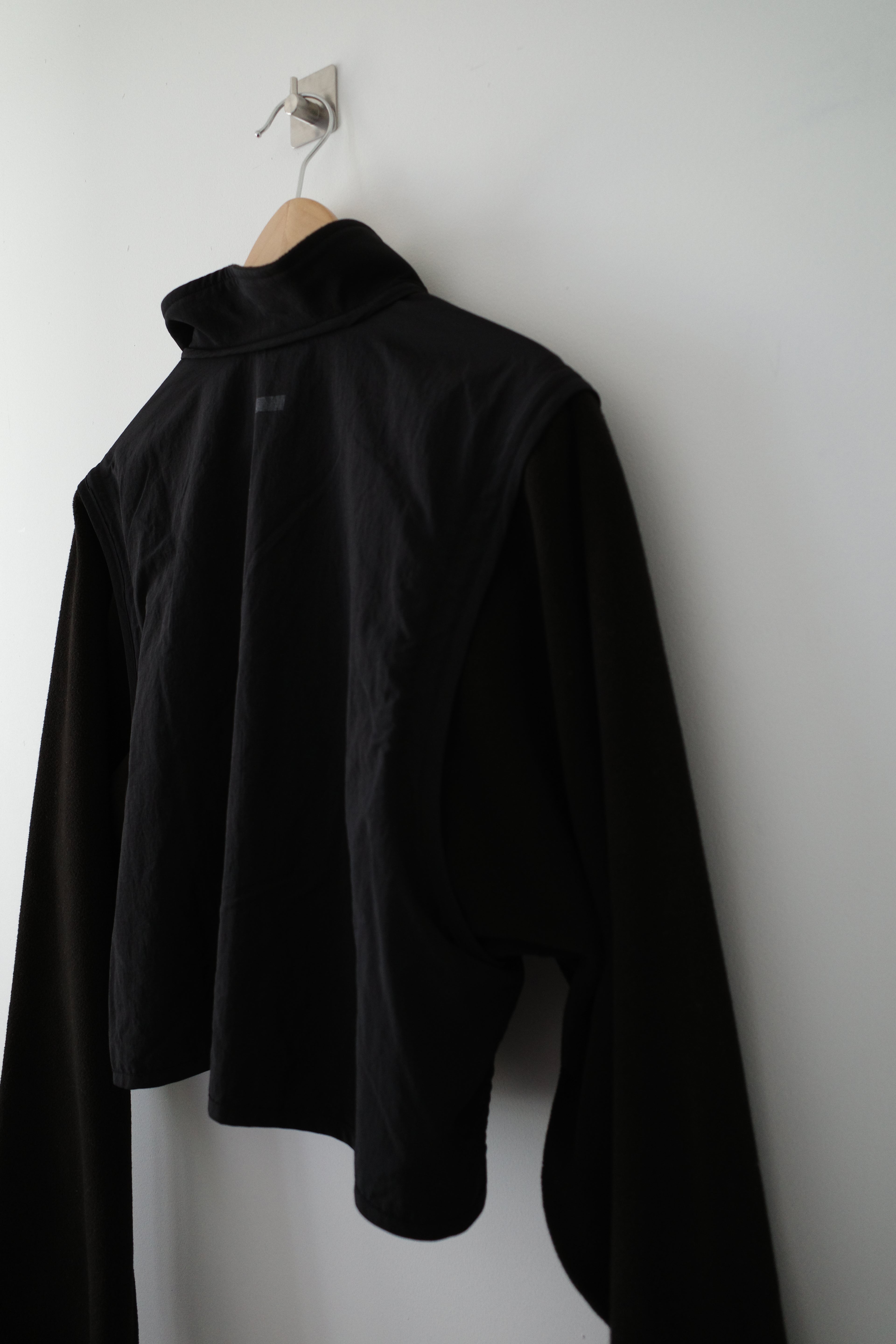 Over Sleeve Fixed Fleece Jacket