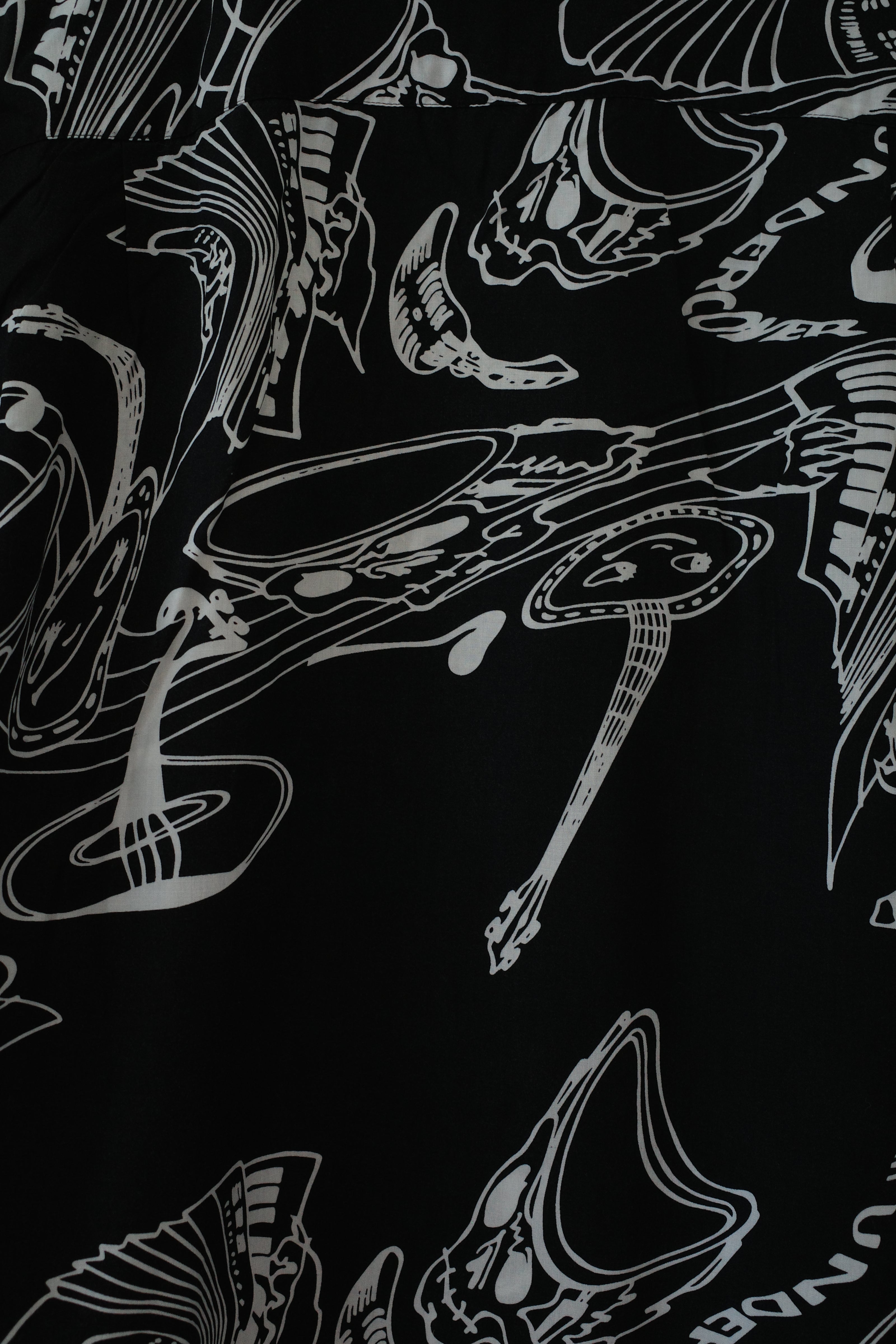 Skull and Musical Note Print Open-Collar Shirt